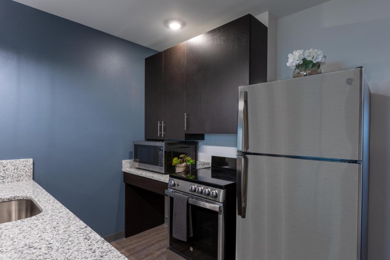 Stayapt Suites Alexandria-Fort Belvoir Экстерьер фото