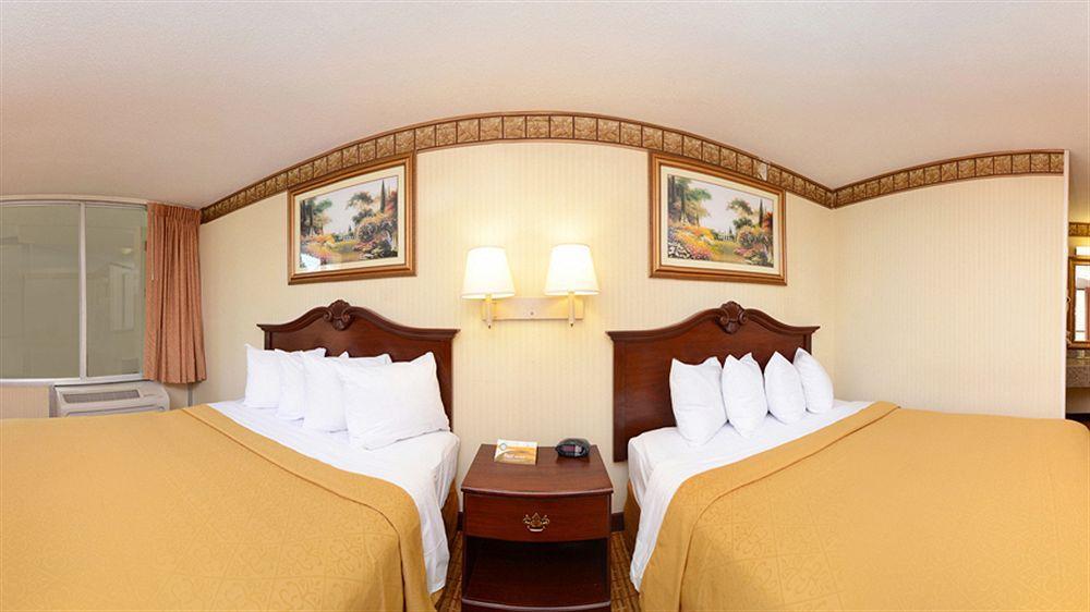 Stayapt Suites Alexandria-Fort Belvoir Экстерьер фото