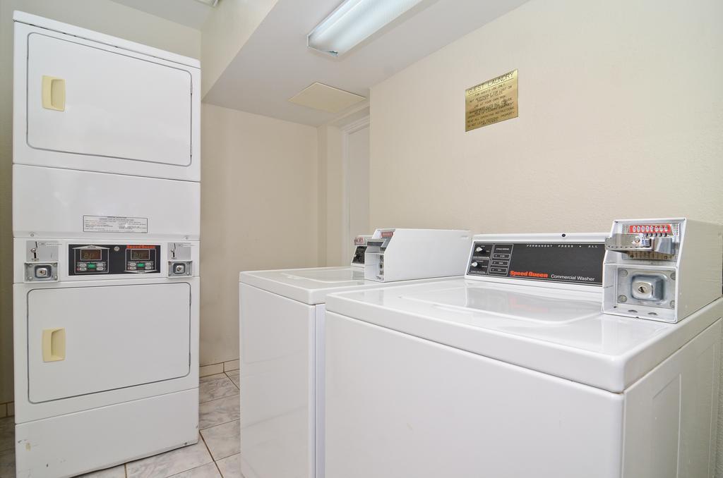 Stayapt Suites Alexandria-Fort Belvoir Экстерьер фото