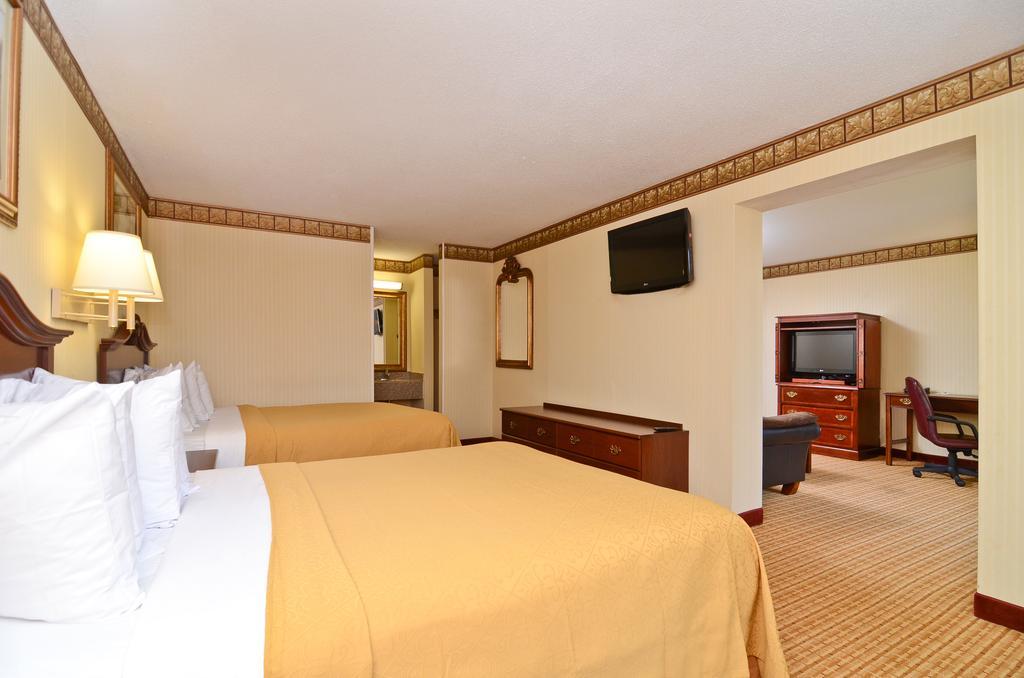 Stayapt Suites Alexandria-Fort Belvoir Номер фото